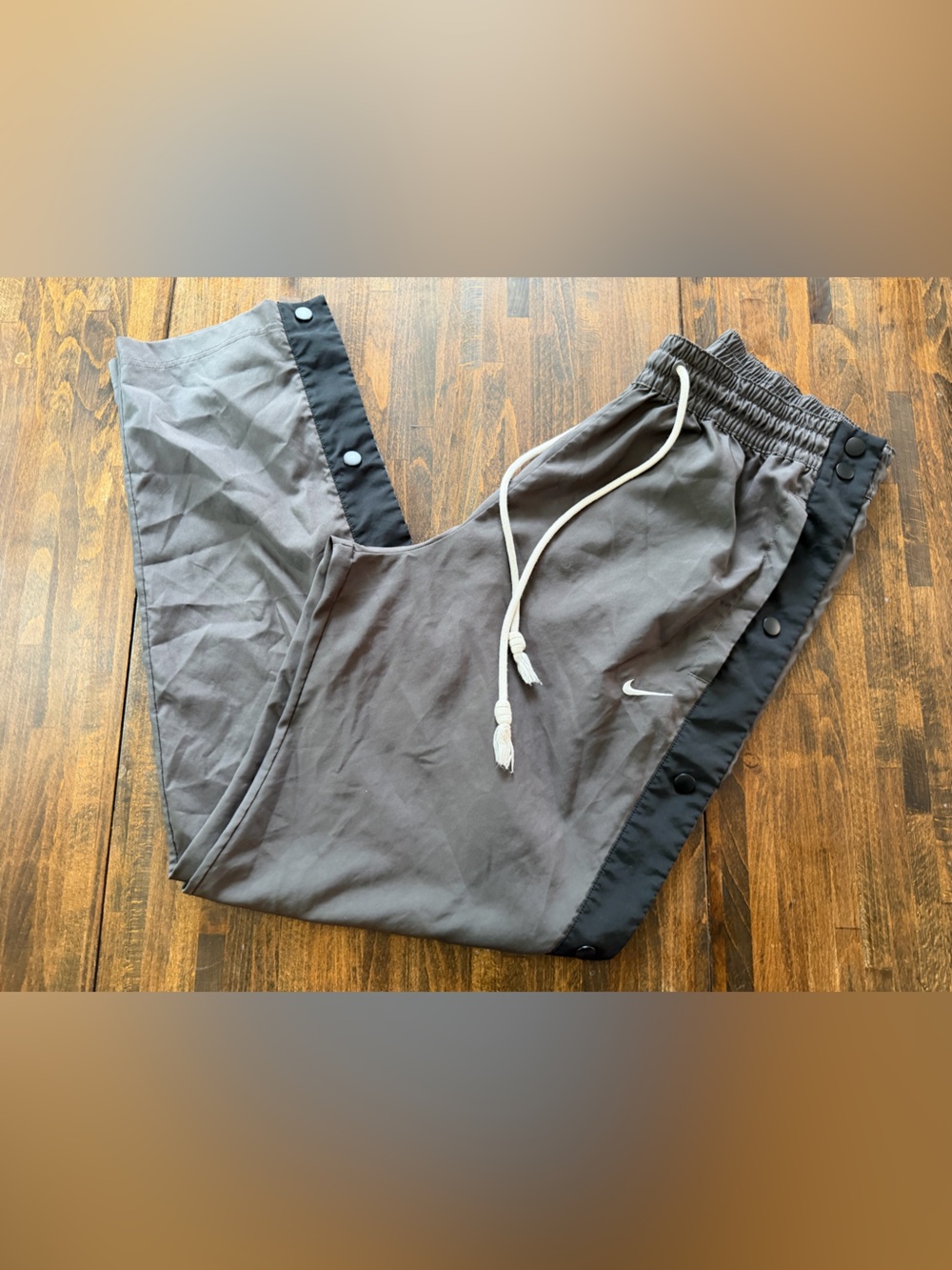 Nike Tearaway Snap Track Pants Mens Medium Gray Joggers Windbreaker Gym DQ6096